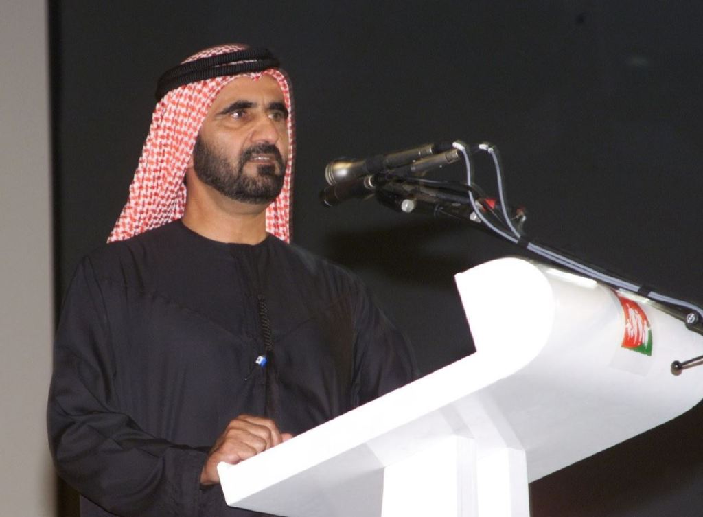 الشيخ-محمد-بن-راشد-آل-مكتوم-يلقي-كلمة-في-حفل-افتتاح-فعاليات-مهرجان-دبي-للتسوق-عام-1996
