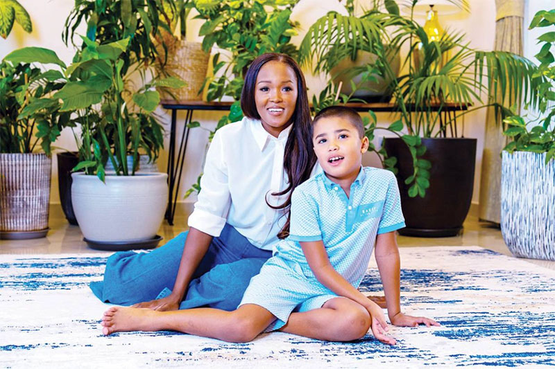 دبي تمنح زاندر فرصة جديدة للاندماج وتعيد الطمأنينة إلى قلب والدته