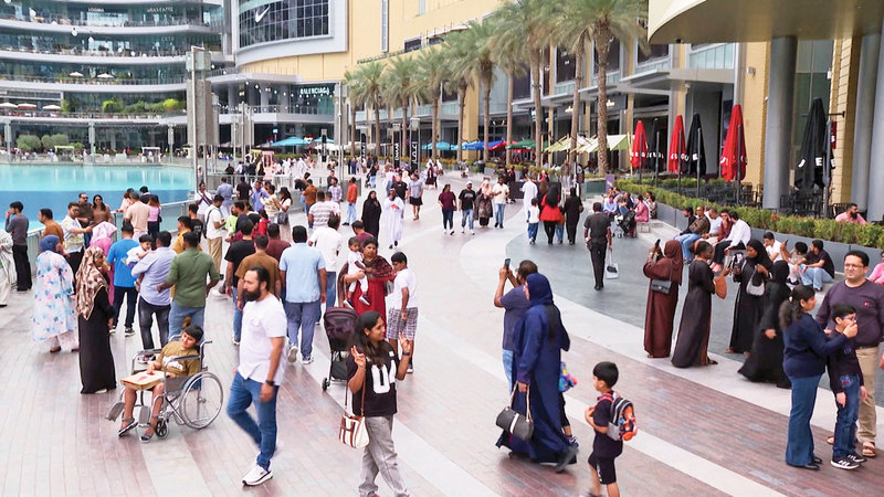 دعوة من دبي تحقق نجاحا استثنائيا وتتجاوز 90 ألف طلب من المقيمين